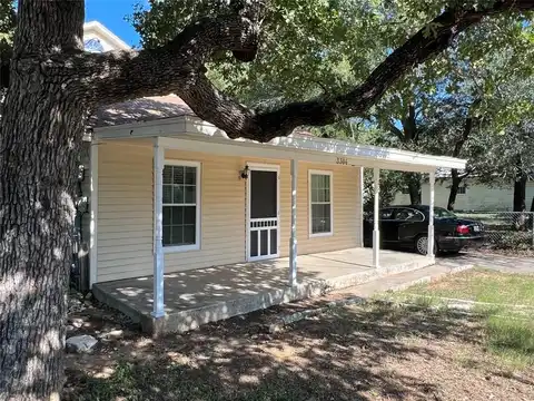 3304 Huron Trail, Lake Worth, TX 76135