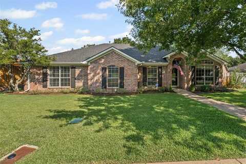441 Dove Lane, Fort Worth, TX 76108