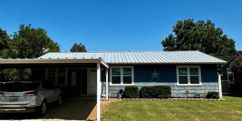 506 W Reiman Street, Seymour, TX 76380