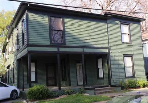 413 W FRANKLIN Street, Waxahachie, TX 75165