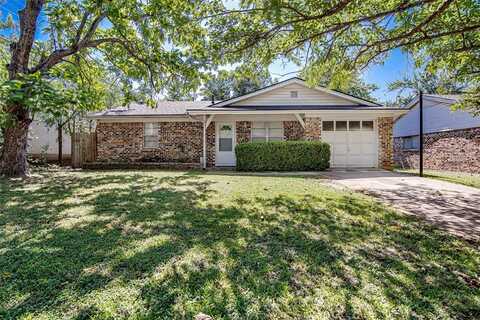 1403 Roberts Avenue, Cleburne, TX 76033