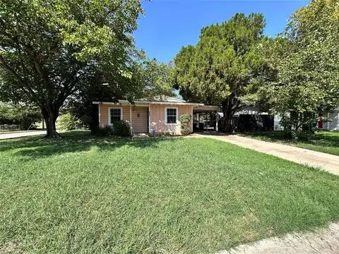 3744 S Hughes Avenue, Fort Worth, TX 76119