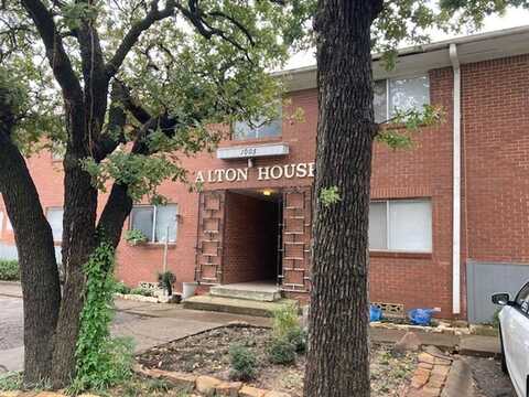 1005 W Hickory Street, Denton, TX 76201