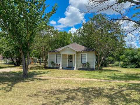 229 S Wilson Street, Burleson, TX 76028