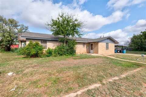 218 N Oak Street, Trent, TX 79561