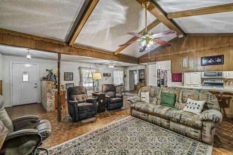 6923 Fm 1504, Edgewood, TX 75117