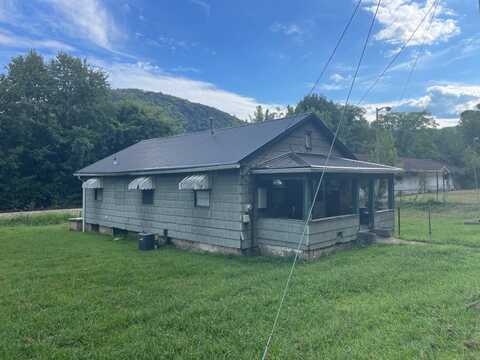 7370 E Dupont Avenue, London, WV 25126