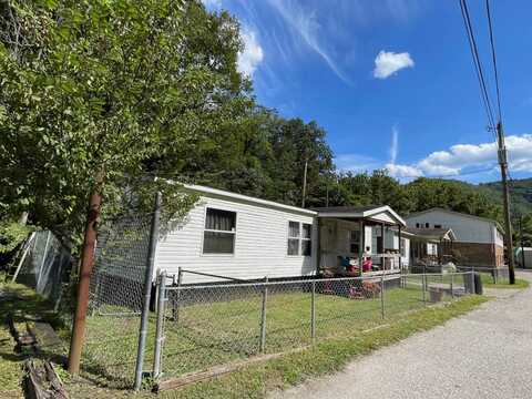 103 & 105 Mile Branch Road, Cedar Grove, WV 25039