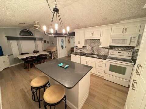 14960 Collier Blvd., Naples, FL 34119
