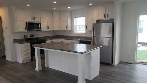 1036 Ellington Drive, Howell, MI 48843