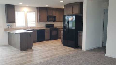 1039 Ellington Drive, Howell, MI 48843