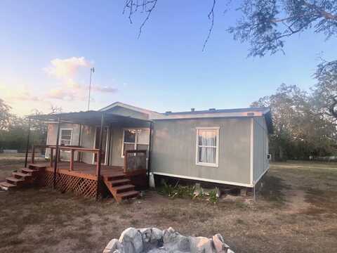 3729 CR 332, STOCKDALE, TX 78160