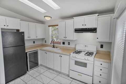 7560 Woodman Place, Van Nuys, CA 91405