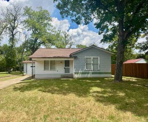 316 N. Church, Yorktown, TX 78164