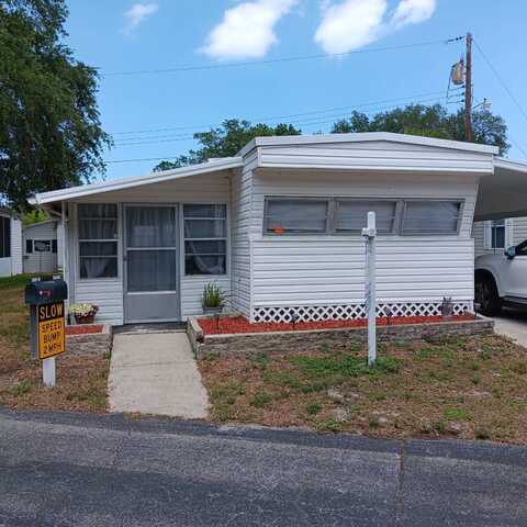 809 W. Colonial Cir., Daytona Beach, FL 32117