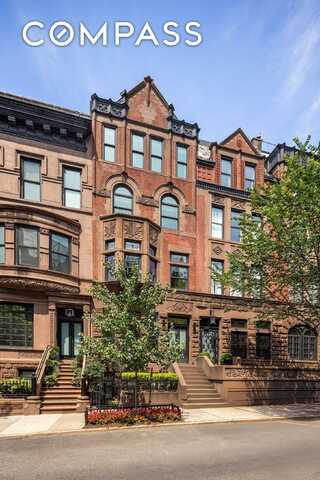135 West 77th Street, New York, NY 10024