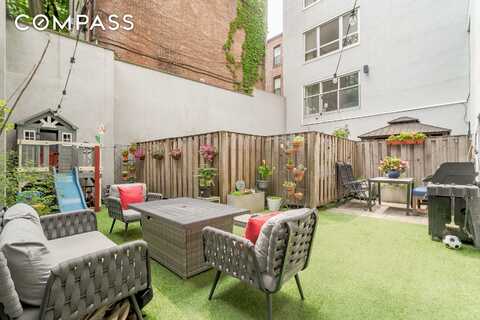 560 Carroll Street, Brooklyn, NY 11215