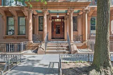 39 Remsen Street, Brooklyn, NY 11201