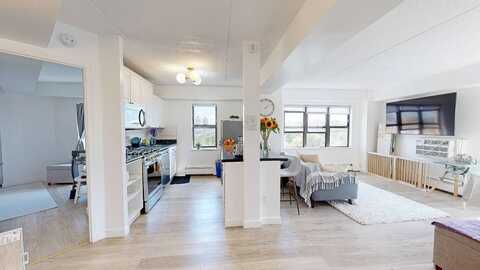 300 West 110th Street, New York, NY 10026