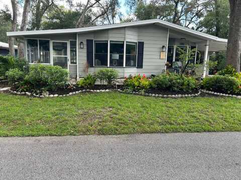 215 Holly Dr, Deland, FL 32724