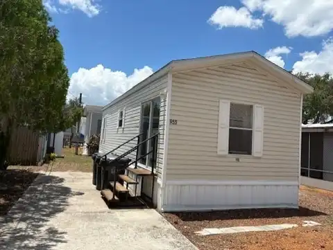 955 Prairie St, Avon Park, FL 33825
