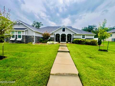 512 Dogwood Trails Loop, Carl Junction, MO 64834