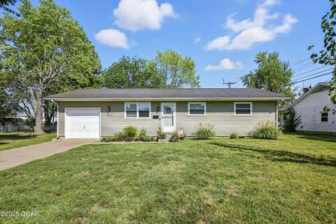 2019 Forest Drive, Carthage, MO 64836