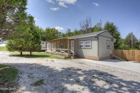 8391 Highway 43, Seneca, MO 64865