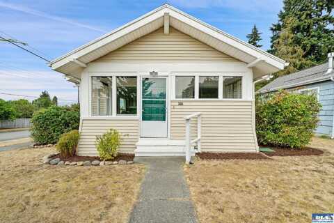 437 W Thirteenth Street, Port Angeles, WA 98362