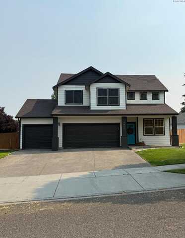 2017 S Tweedt St., Kennewick, WA 99338