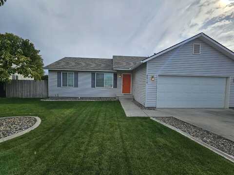 8616 Tottenham Court, Pasco, WA 99301