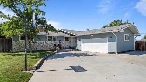 815 N Reed PL, Kennewick, WA 99336