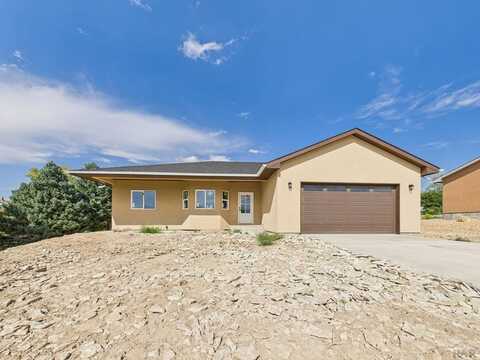 263 W Laurue Ln, Pueblo West, CO 81007