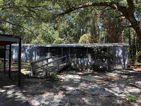 5594 Charter Cir, Gulf Breeze, FL 32563