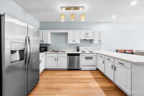 7101 Joy St, Pensacola, FL 32504