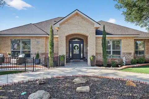805 Almont Place, Midland, TX 79705