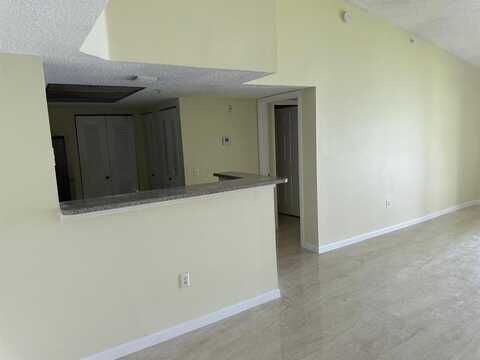 5061 Wiles Rd, Coconut Creek, FL 33073