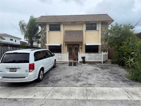 347 Elm St, Hollywood, FL 33019