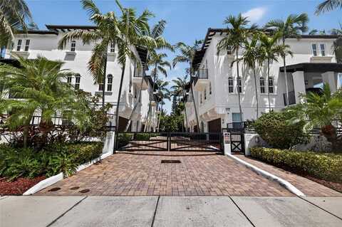 3241 NE 13th St, Pompano Beach, FL 33062