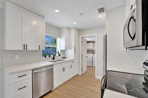 421 NW 39th Ave, Lauderhill, FL 33311