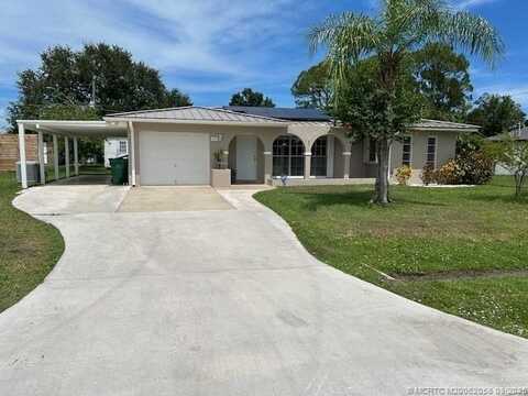 1691 SE Grapeland Avenue, Port Saint Lucie, FL 34952
