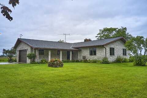 3921 LOGTOWN Road, OCONTO, WI 54153
