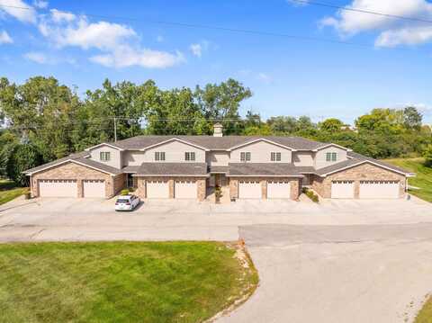 2127 ROYAL CREST Circle, GREEN BAY, WI 54311