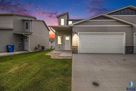 8027 E Tencate Pl, Sioux Falls, SD 57110
