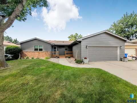 4201 S Lewis Ave, Sioux Falls, SD 57103