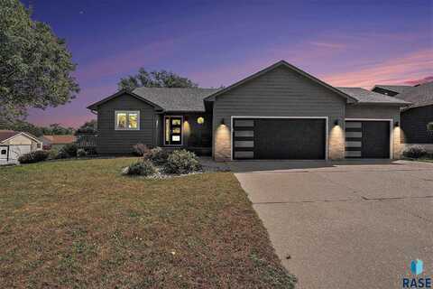 2000 S Gordon Dr, Sioux Falls, SD 57110
