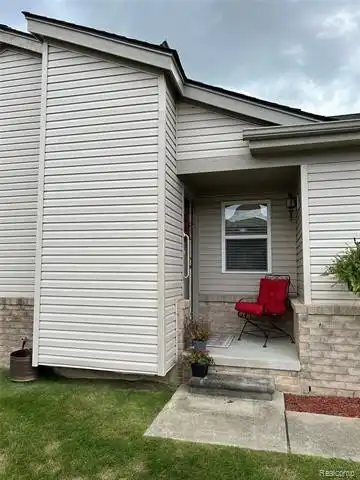 41011 Williams Street, Grand Blanc, MI 48439