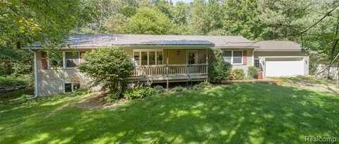 6855 Lyons Road, Imlay City, MI 48444