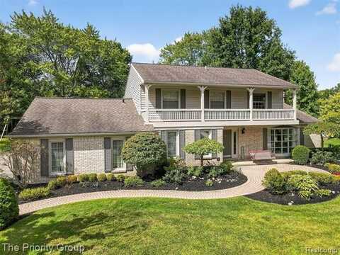 12425 Beacon Hill Drive, Plymouth, MI 48170