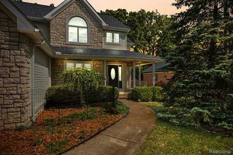 7750 Stout Avenue, Grosse Ile, MI 48138